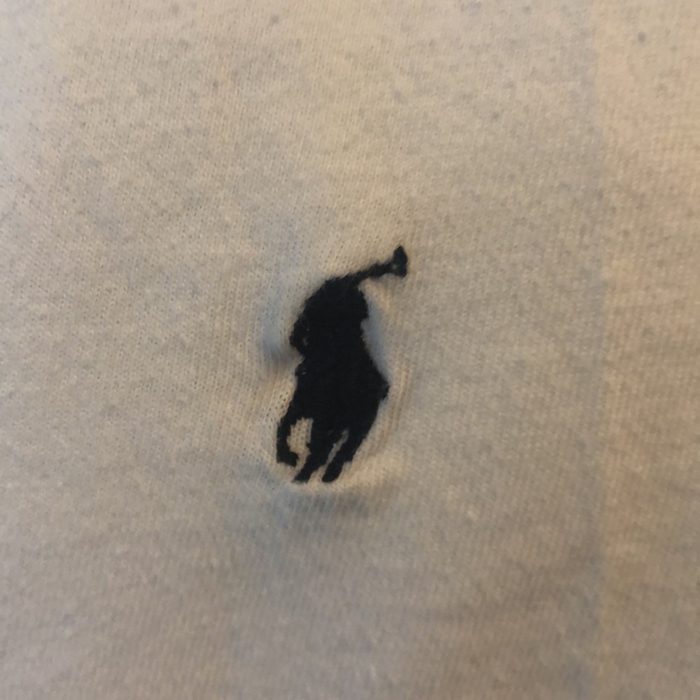 White cotton V-neck shirt size 1XL - Picture 5 of 5
